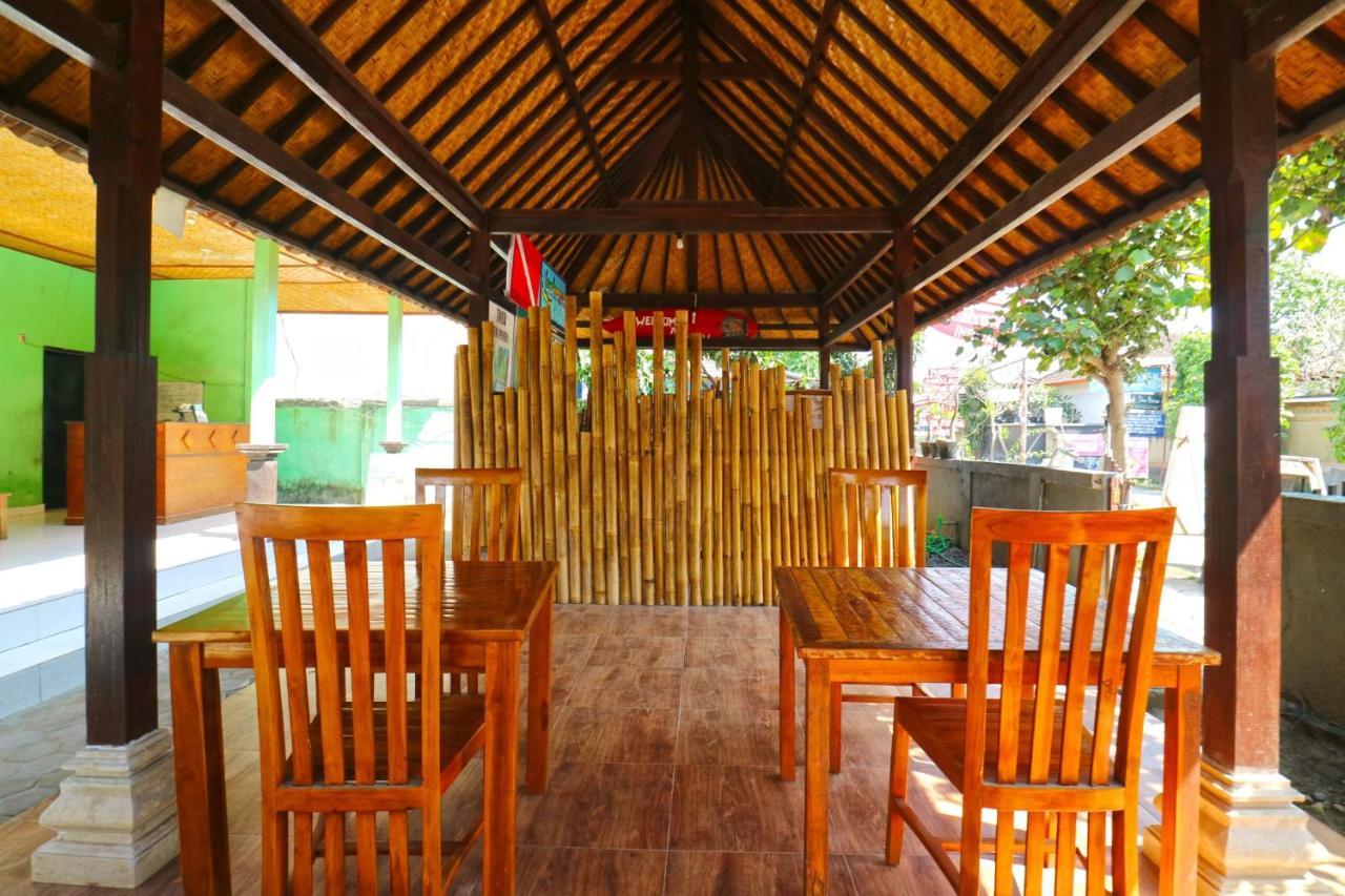 Nyoman Guesthouse And Grill Lembongan Exterior foto